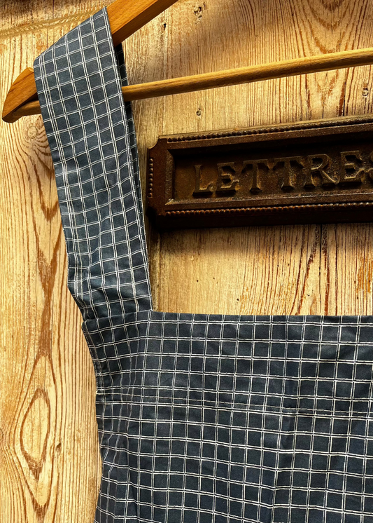 tablier_table_enduite_bleu_marine_